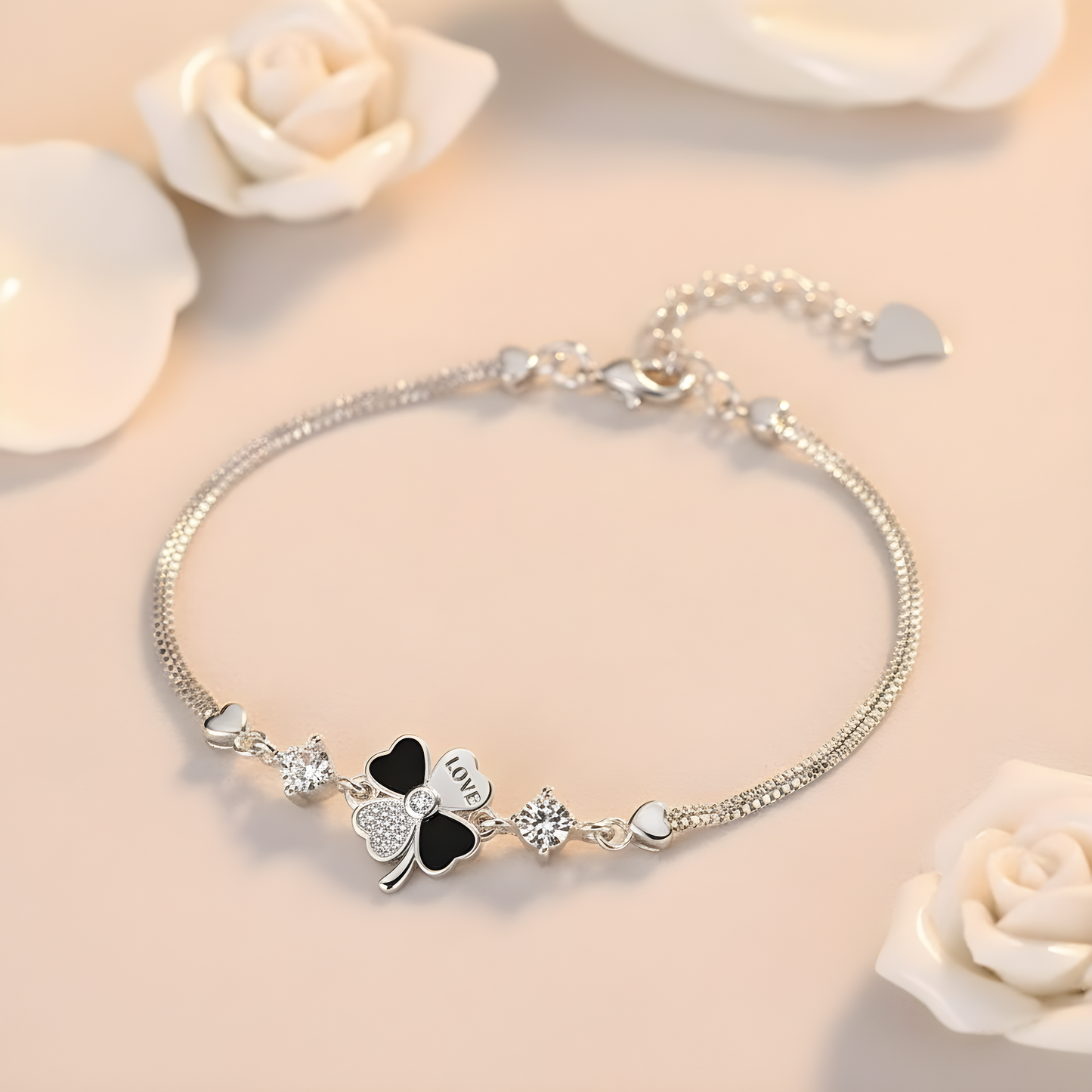 Elegant Heart Clover Bracelet